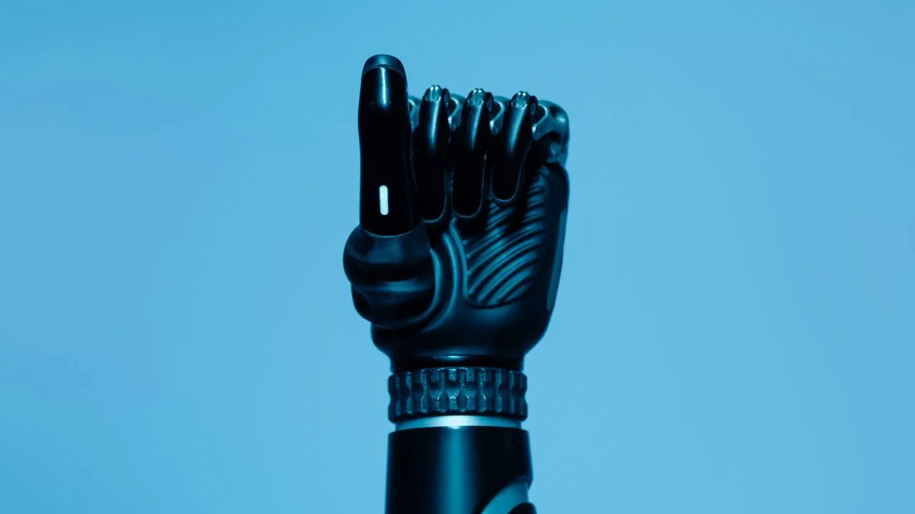Robot power (Photo Credit: cottonbro, Pexels)